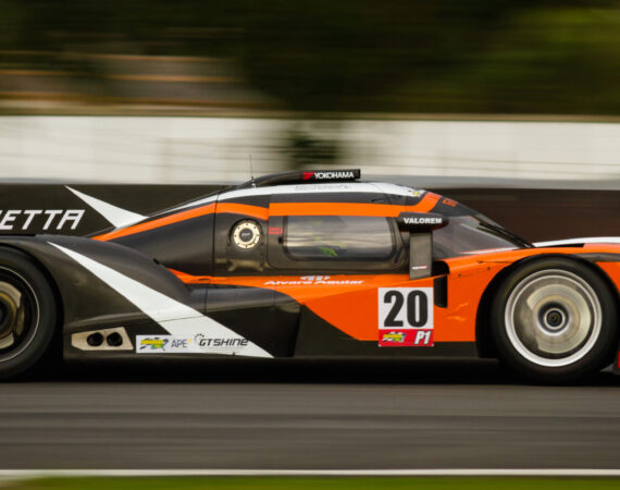 Vitória da equipe Ginetta na Endurance Brasil