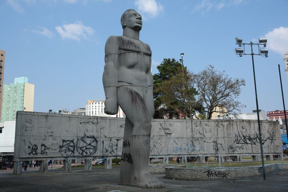 Revitalização praça 19 de Dezembro inicio 11/08/2017